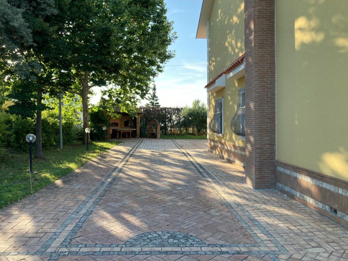 Agriturismo Tenuta Della Madama Venticano Экстерьер фото